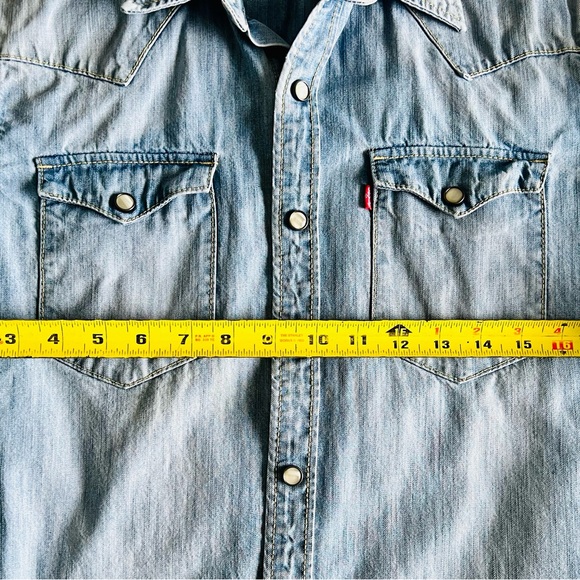 Levi’s jean shirt - Picture 4 of 9